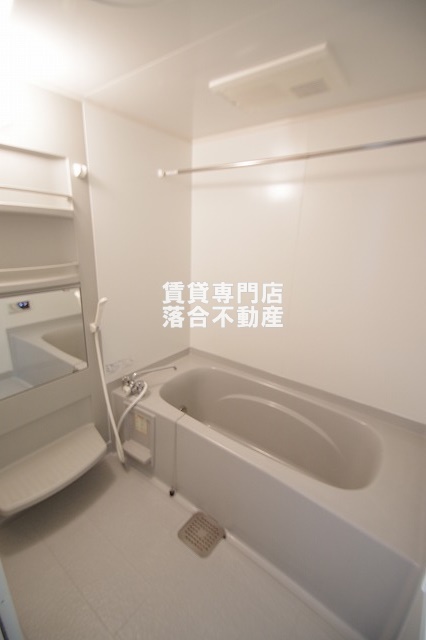 バス・シャワールーム　大きな一坪風呂♪浴室乾燥機付き