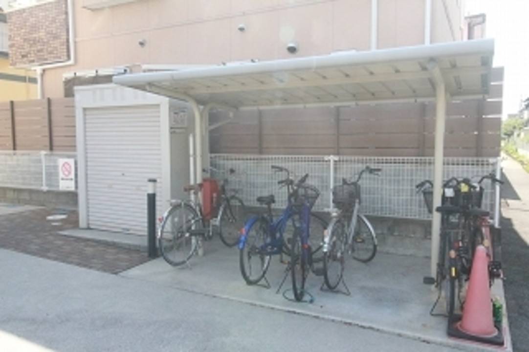 駐車場　駐輪場