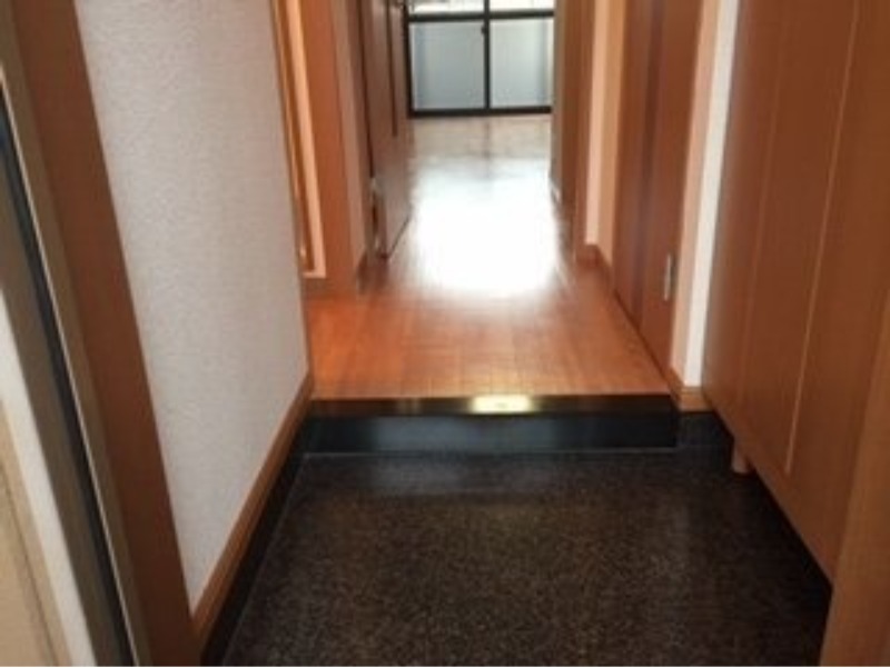 玄関　図面と現状に相違がある場合には現状を優先