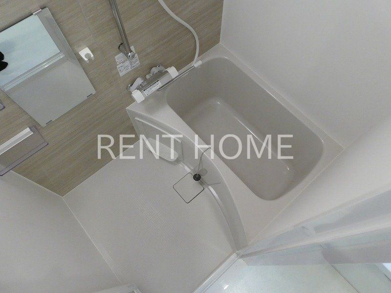 バス・シャワールーム　浴室乾燥機付きです