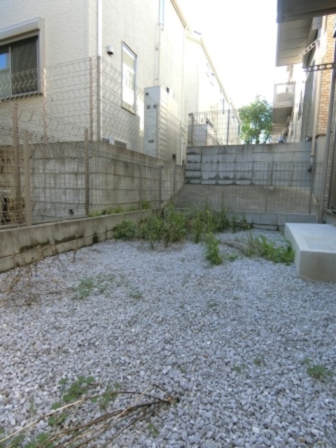 庭　同じ間取り・同タイプの室内写真になります。（反転タイプ）