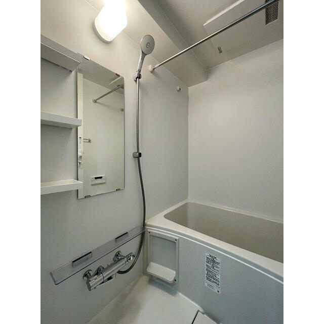 バス・シャワールーム　同タイプ写真　※現況優先