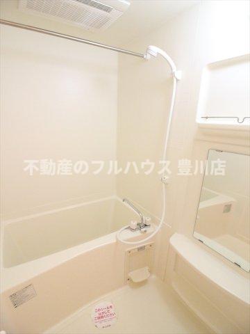 バス・シャワールーム　写真は別室