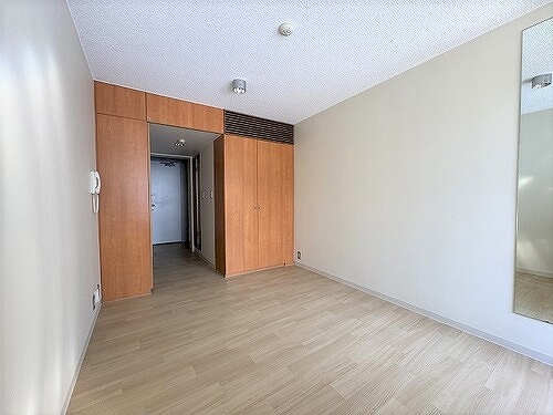 その他　洋室別角度　約６．０畳