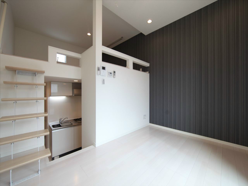 居室・リビング　洋室5.9帖　上階ロフト5.8帖（収納でも部屋でも使えます）