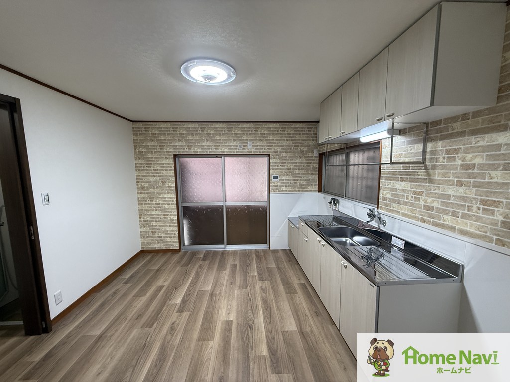 居室・リビング　ホームナビでしたら初期費用０円。初月の家賃のみで入居可能です