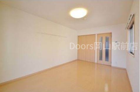 居室・リビング　清潔感のあるお部屋