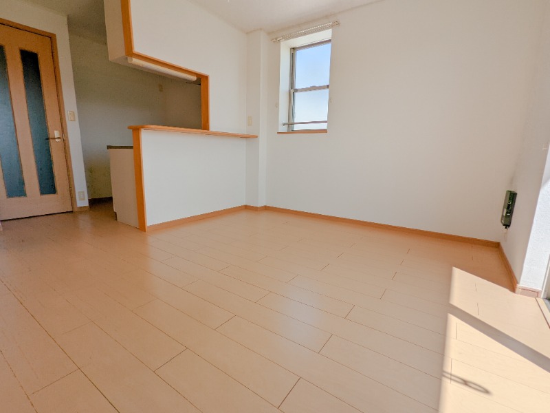 居室・リビング　図面と現状に相違がある場合には現状を優先