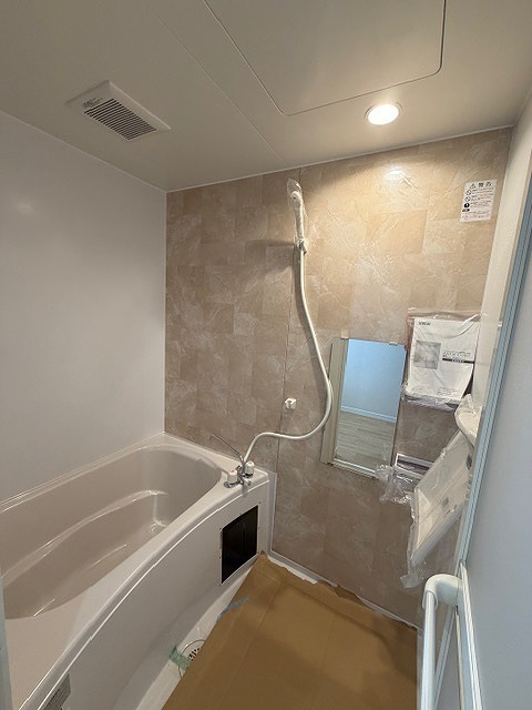 バス・シャワールーム　別部屋の参考写真です建築中のお部屋です