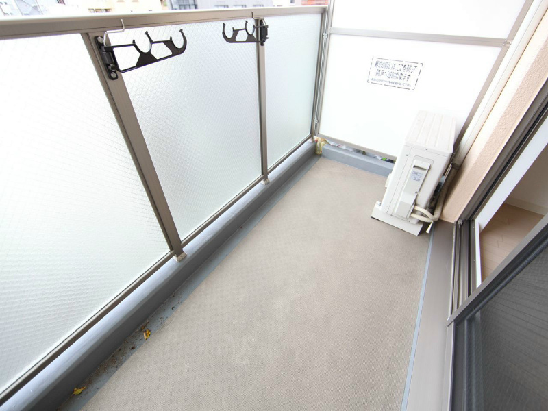 バルコニー　広めなバルコニー