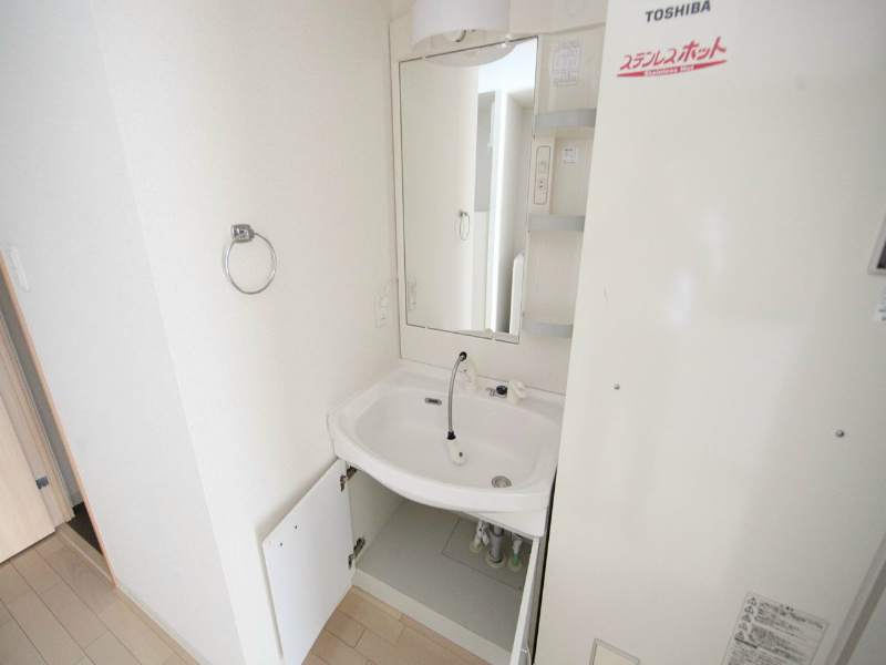 洗面設備　独立洗面台（シャンプードレッサー付）