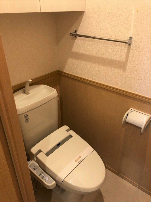 トイレ　※別部屋参考写真となります。