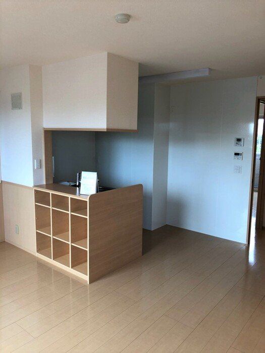 キッチン　※別部屋参考写真となります。