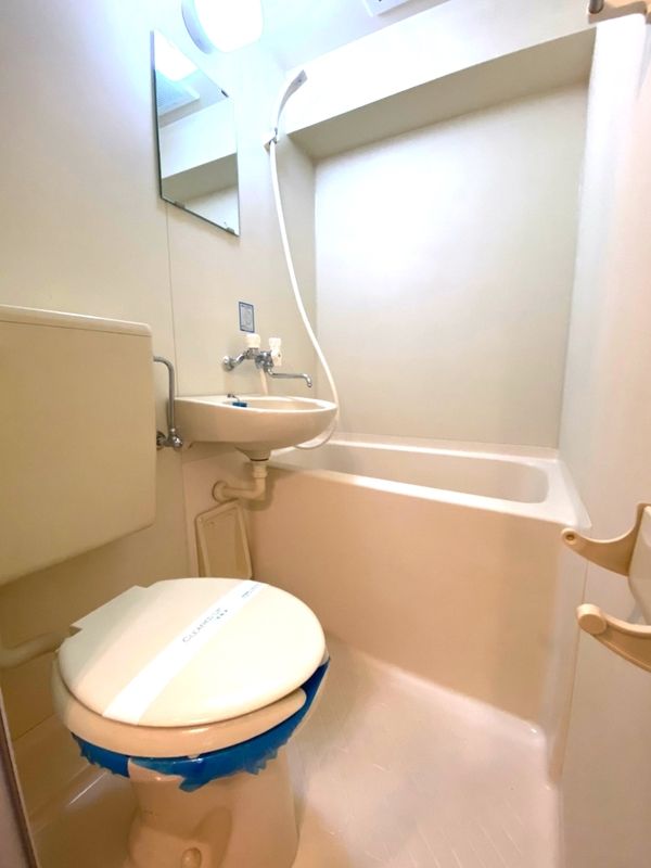 バス・シャワールーム