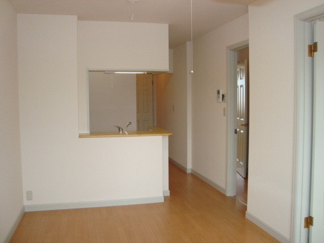 居室・リビング　明るいリビングです☆