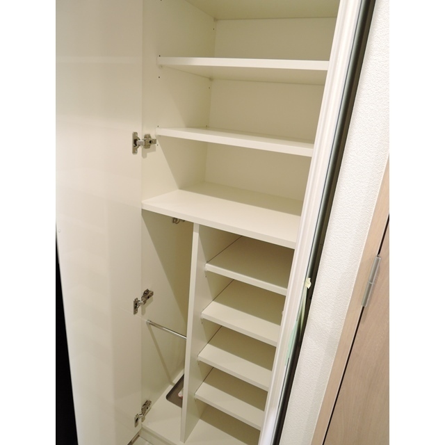 収納　シューズボックス