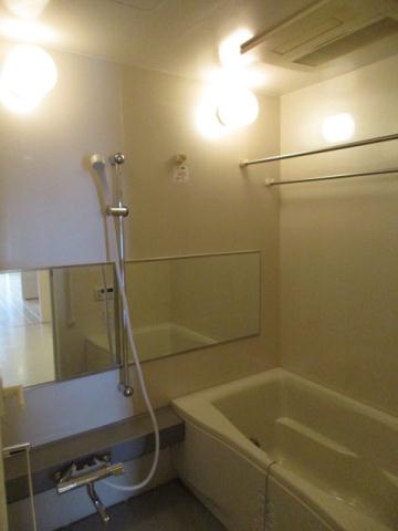 バス・シャワールーム　※別部屋参考写真