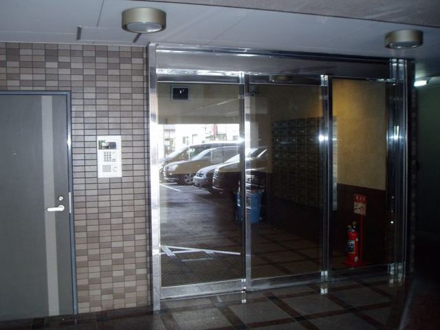 エントランス　オートロック付