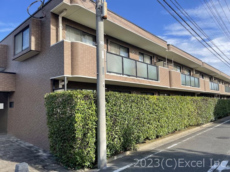 建物外観　南向きで陽当り良好