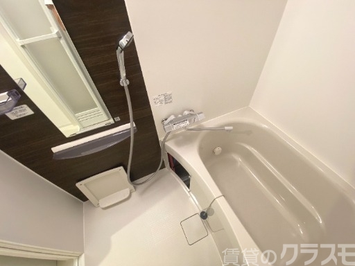 バス・シャワールーム　一日のお疲れをお取りください。