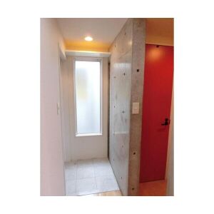 玄関　同タイプ別のお部屋の写真です。
