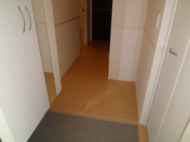 玄関　同型間取り室内写真