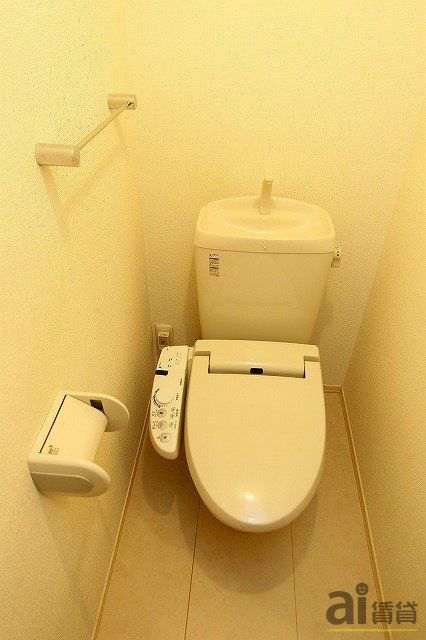 トイレ　※同仕様写真です