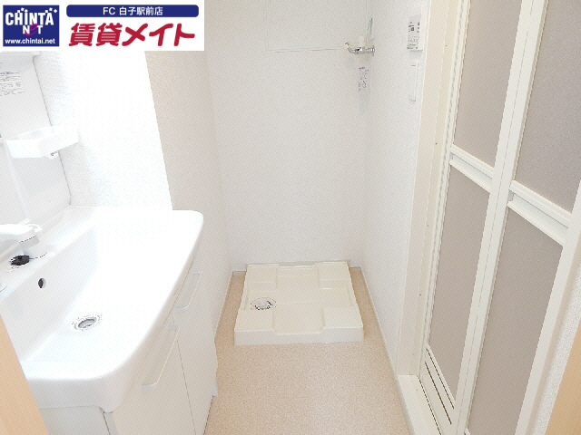 洗面設備　同タイプの部屋写真です。