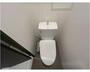 トイレ　落ち着いた色調のトイレです♪