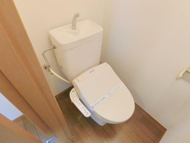 トイレ　★ウォシュレット付きトイレです★