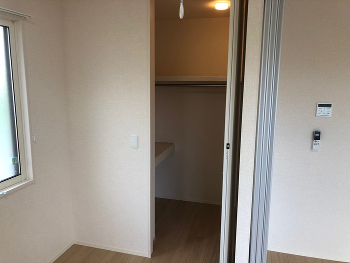 収納　ウォークインクローゼット