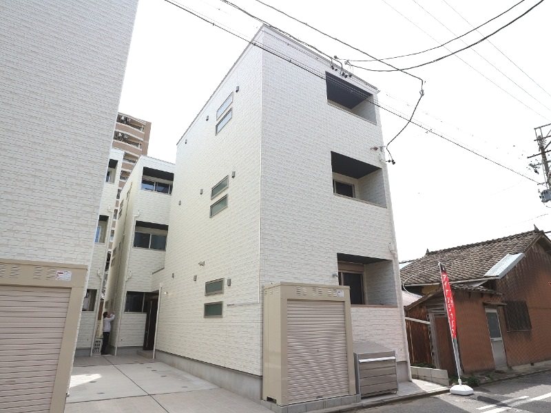 建物外観　外観　オーロック付　宅配ＢＯＸ付　デザイナーズ