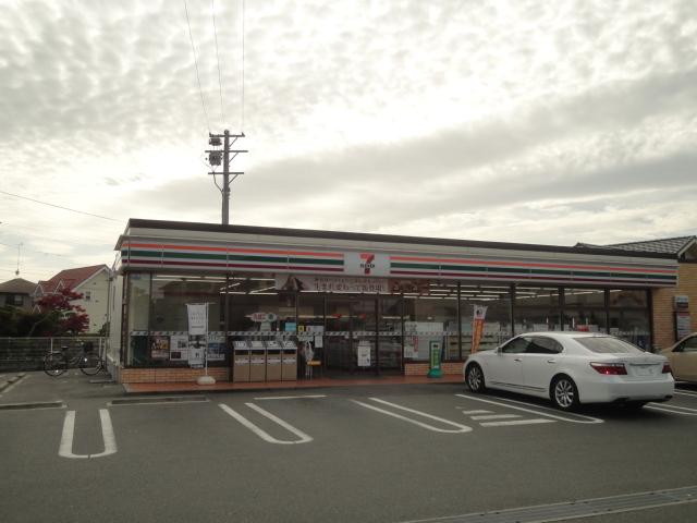コンビニ　セブンイレブン 浜松三方原北店（コンビニ）まで822m