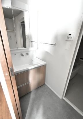 洗面設備　※別号室の参考写真になります。