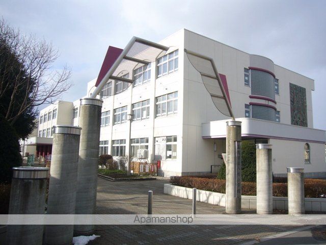 小学校　函館市立八幡小学校（小学校）まで1337m