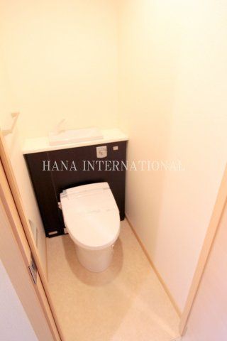 トイレ　反転タイプの参考写真