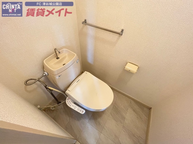 トイレ　同物件別室写真