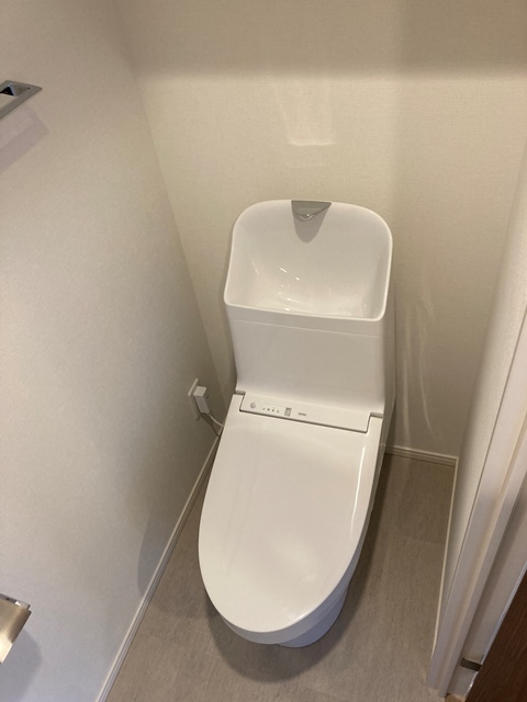 トイレ　※写真は同タイプ住戸です。
