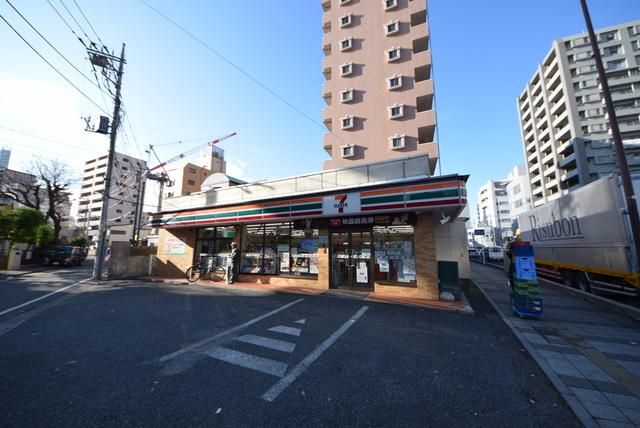 コンビニ　セブンイレブンさいたま吉敷町店（コンビニ）まで611m