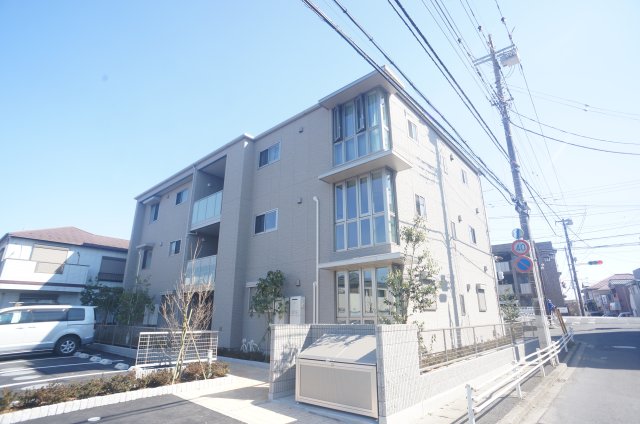 建物外観　TVCMでおなじみの積水ハウス設計・施工のシャーメゾンです♪