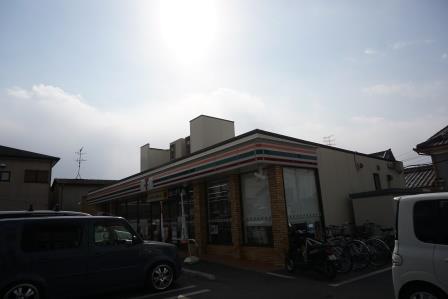 コンビニ　セブンイレブン 天理三島町北大路店（コンビニ）まで731m