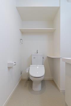 トイレ　落ち着いたトイレです