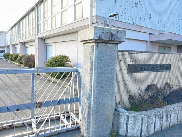 小学校　一宮市立浅井南小学校（小学校）まで1069m