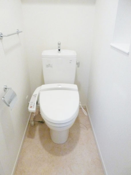 ＪＲ京浜東北線 大森駅 徒歩7分 3階建 築19年のトイレ写真
