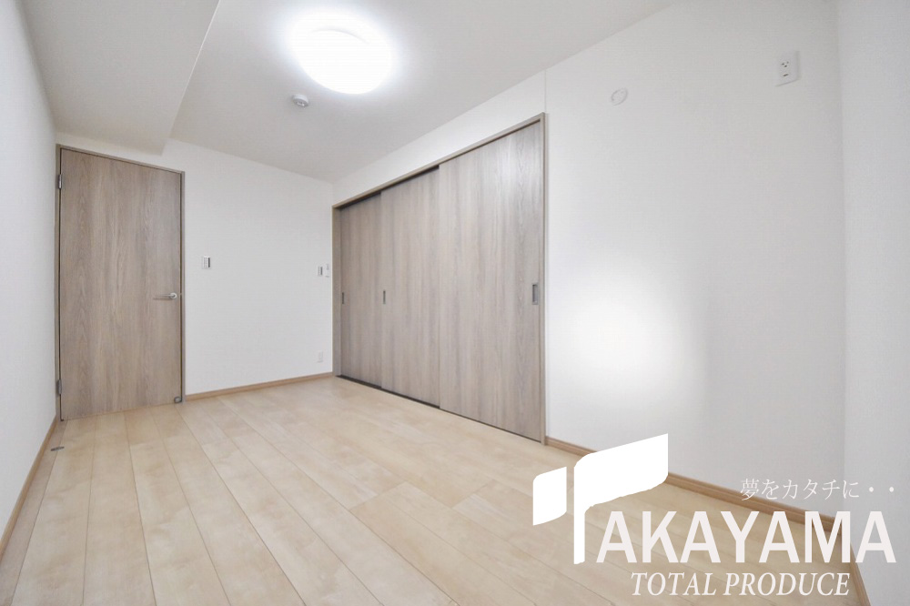 バルコニー　洋室角度別、大容量収納完備でお部屋のレイアウトがしやすい★
