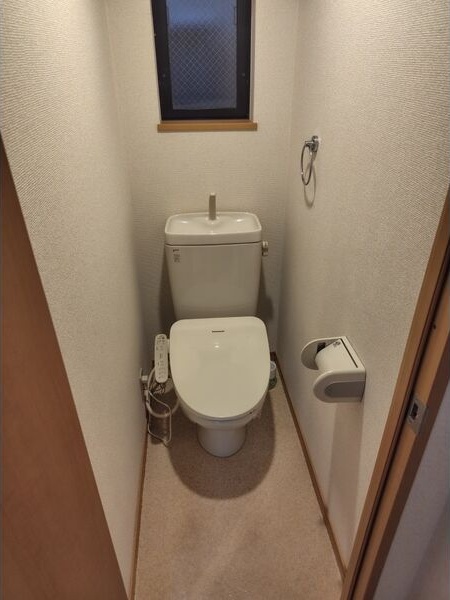 名鉄名古屋本線 東枇杷島駅 徒歩5分 2階建 築22年のトイレ写真
