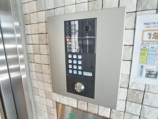 セキュリティ　♪安心のオートロックで部外者の侵入を阻みます♪