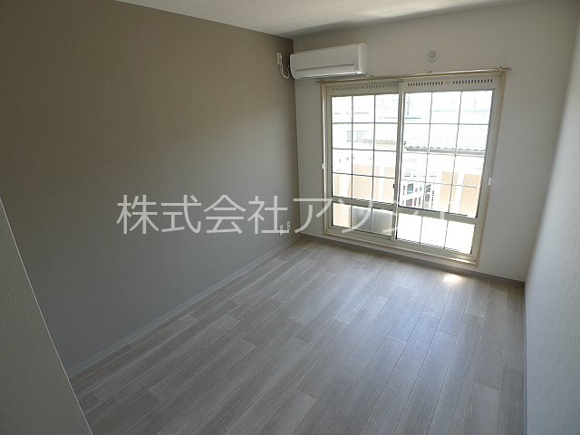 その他部屋・スペース　※写真は同間取り別部屋反転タイプです