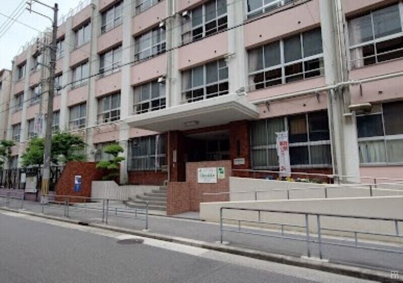 中学校　大阪市立花乃井中学校（中学校）まで769m