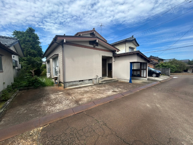 燕市 小牧貸家